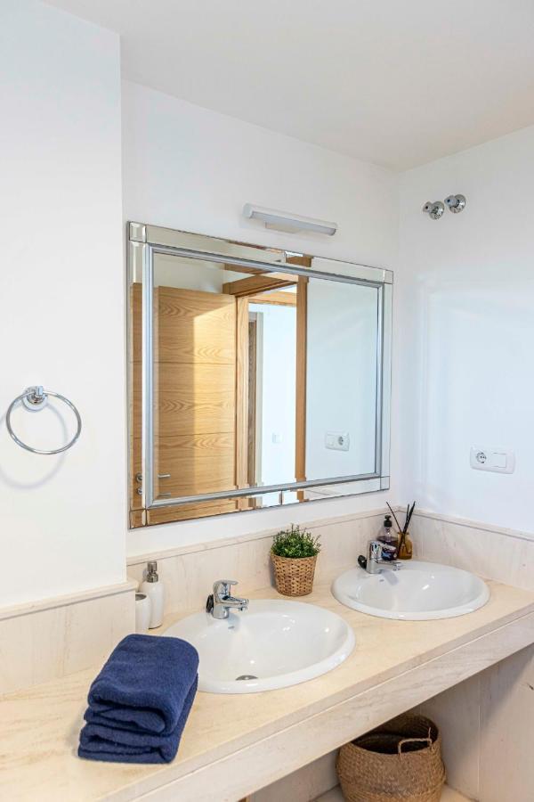 Frontline Beach Penthouse In Mi Capricho Sitio de Calahonda Exterior foto